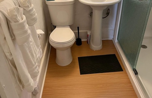 Surfside Historic District Apartment | Near Ocean Center/Beach/Studio/1BR-Off Main Street