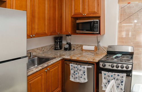Mission Beach Condo | Near Ocean Front!, Views, Spa, AC, Best MB Location!