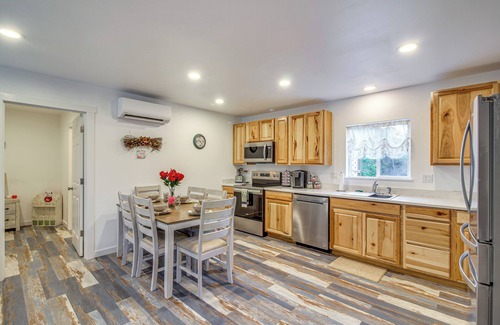 Gold Beach House | Near Ocean: 'Home Away From Home' in Gold Beach