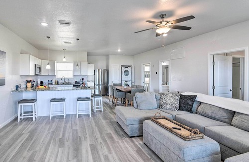 Surfside Beach Condo | Near Ocean: Surfside Beach Gem w/Deck & Views!