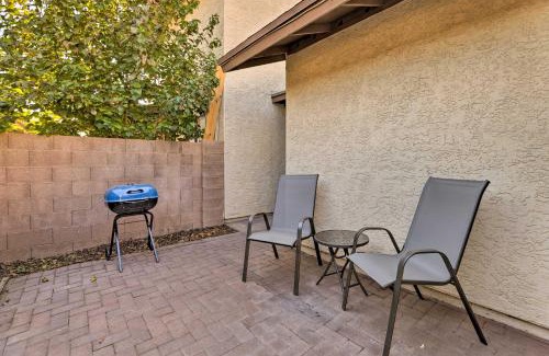 Breckenridge Townhomes House | Near Parks and Golf Gilbert Townhome with Pool Access