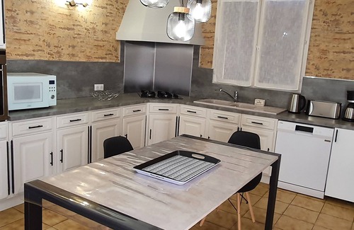 Saint-Andre-dAllas Cottage | NEAR SARLAT Gîte 3* for 10 persons LA GRANDE SALAMANDRE with SWIMMING POOL