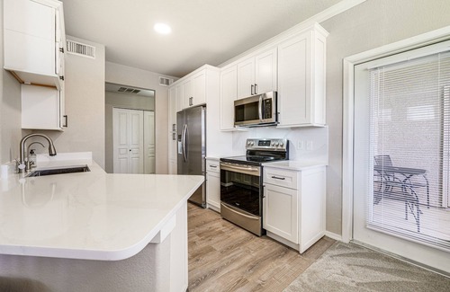 Gilbert Condo | Near Spring Training: Mesa Condo w/Pool Access!