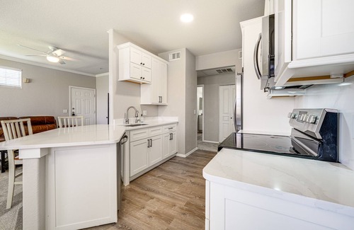 Gilbert Condo | Near Spring Training: Mesa Condo w/Pool Access!