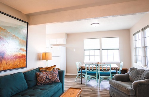 Cedar Lane House | Near the Caney Y! Minutes to Bay,Gulf, Beach!