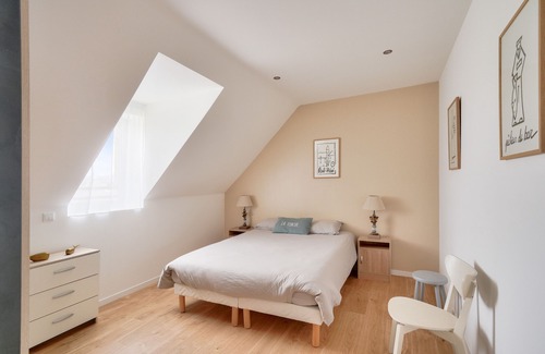 Saint-Guenole Apartment | Near the port-Apartment for 4 & shared terrace