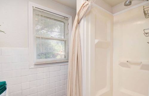 Heart of Lubbock House | ✪Near TTU✪ Cozy Boho Bungalow✪1 BD/1 Bath✪