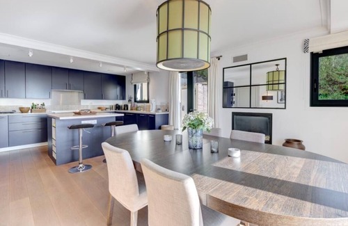 Mouans-Sartoux Villa | Near Valbonne, modern villa. One - or two family but with separate accommodation