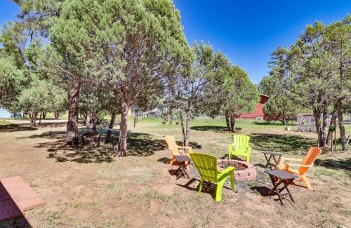 Pinetop-Lakeside House | Near Woodland Lake Park Home with Fire Pit!