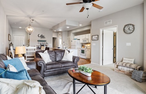 Lake Ozark Condo | Nearby Attractions, Cove Front, Scenic Lake Views