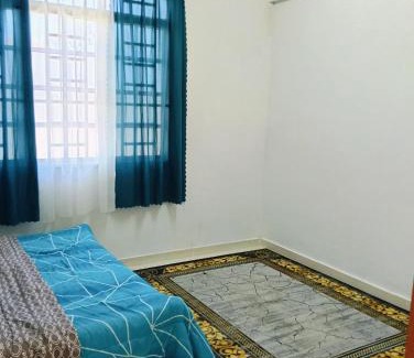 Kuala Terengganu House | nearby umt, unisza, litar gong badak, drawbridge and airport