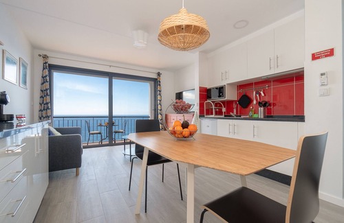 Arco da Calheta Apartment | Nearer to the Sea than the sky, an amazing views and peaceful escape.