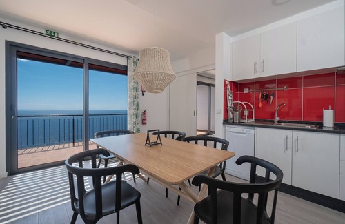 Arco da Calheta Apartment | Nearer to the Sea than the sky, an amazing views and peaceful escape.