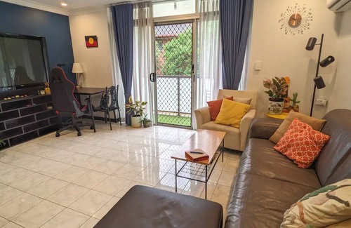 Merrylands Apartment | Neat Apartment in Quiet, Central Location in Merrylands