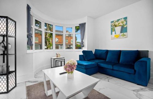 Acocks Green House | NEC BHX Free Parking Luxury Prestige Cosy Elegance