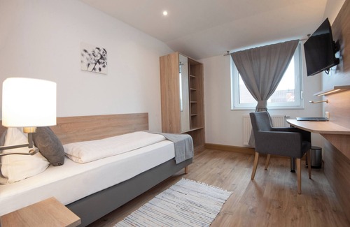 Edingen-Neckarhausen Hotel | Neckarperle