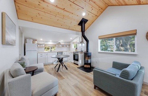 Rockaway Beach Cottage | Nedonna Beach Cottage 2 Miles North of Rockaway Beach Cozy Coastal Stay