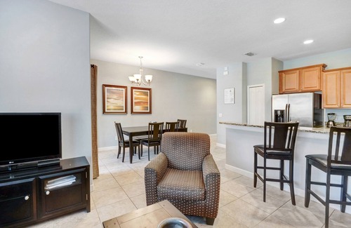 West Kissimmee House | Need Family time? We're made for it. 19 minutes to Disney & a gated community!