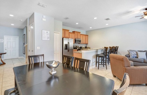 West Kissimmee House | Need Family time? We're made for it. 19 minutes to Disney & a gated community!