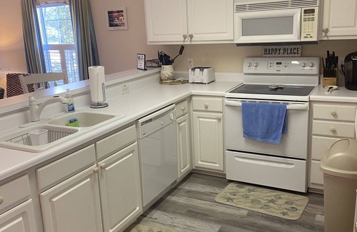 Pawleys Island Condo | Need to get away . Cabin fever got you down. Take a trip to Pawleys Island, SC