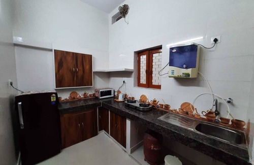 Varanasi Villa | Neehan Homestay - 1.5 kms from river Ganges