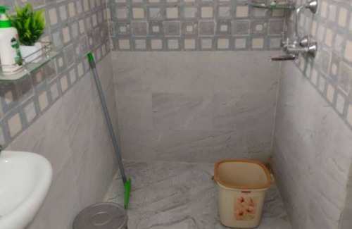 Varanasi Villa | Neehan Homestay - 1.5 kms from river Ganges