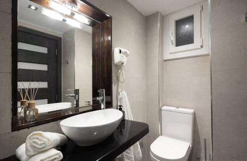 Old Town Apartment | Nefeli boutique city Suite