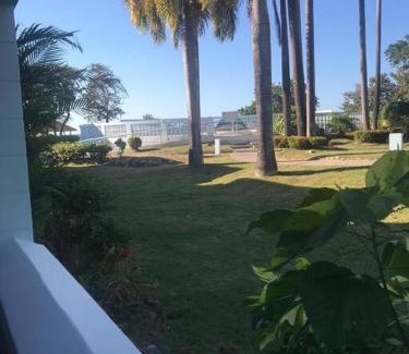 Orange Bay Apartment | Negril Condo by the Beach Apt. 194 Point Village