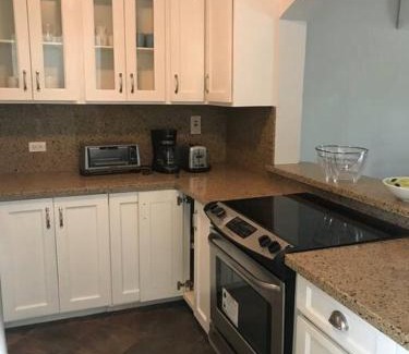 Orange Bay Apartment | Negril Condo by the Beach Apt. 194 Point Village