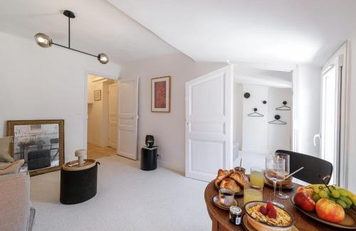 Jean-Medecin Apartment | NEGRIN - Romantical Terrace - 2 min from the Sea