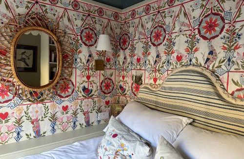 Peebles House | Neidpath Castle Cottage