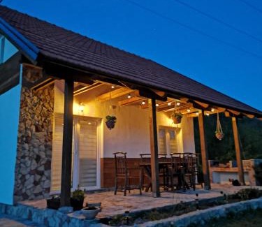 Mali Radic Villa | Nektar Park Villa Sara