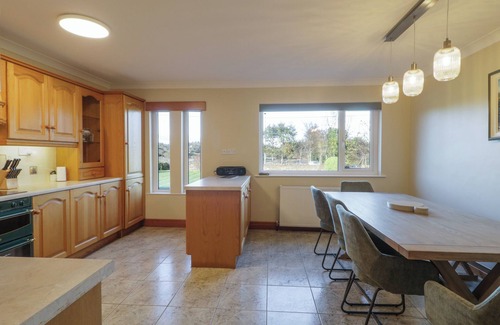 Gortahork Cottage | NELLY'S HOUSE, pet friendly in Gortahork, County Donegal