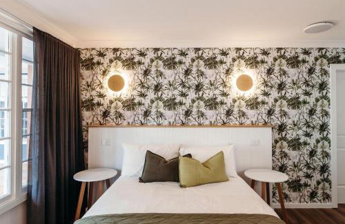 Nelson Bay Hotel | Nelson Palms