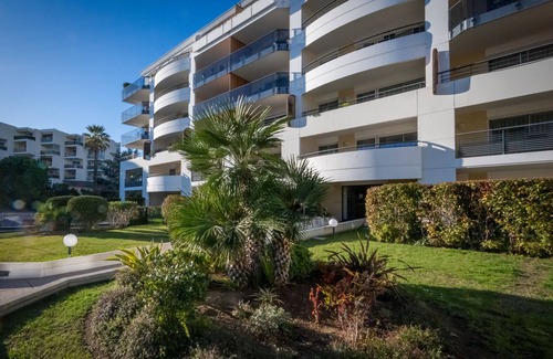 Cros-de-Cagnes House | Nemea Appart Hotel Le Lido Cagnes sur Mer