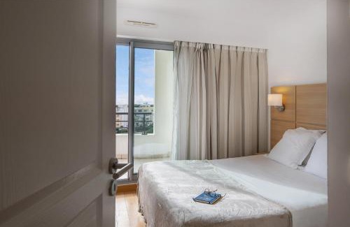 Cros-de-Cagnes Apartment | Nemea Appart Hotel Le Lido Cagnes sur Mer