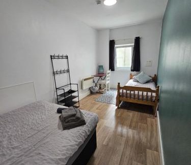 Castle Hostel | Neon 160