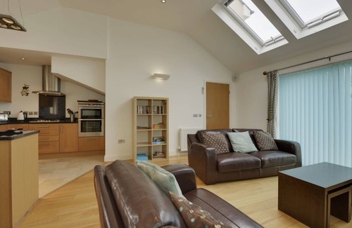 Treyarnon Cottage | NEPTUNE, pet friendly, country holiday cottage in Constantine Bay