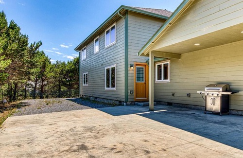 Bandon House | Neptune's Hut