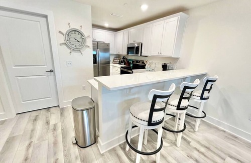 Innerarity Townhomes House | Neptune's Landing: Bay Views, Pool & 2 Kayaks