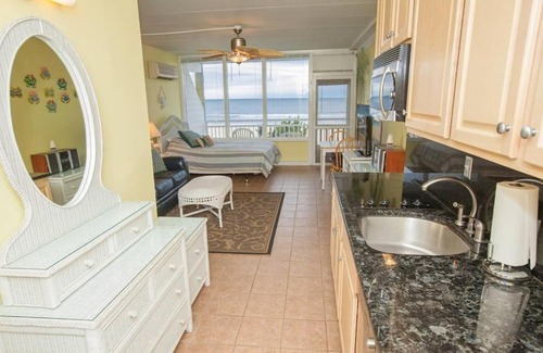 Northeast Virginia Beach Apartment | Neptune's Palace Condo