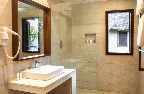 Galu Kinondo Resort | Neptune Village Beach Resort & Spa All Inclusive
