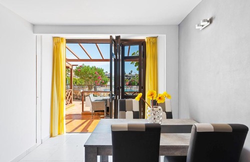 Santiago del Teide Apartment | Neptuno Pool and beach private access