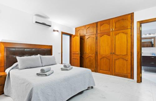 Santiago del Teide Apartment | Neptuno Pool and beach private access
