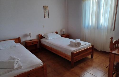 Leivathos House | Nerissa bungalow 2, two bedroom house with sea view