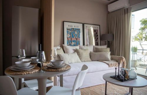 Itea Apartment | Nerissa Seafront apartment
