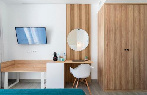 Nerja City Centre House | Nerja VG Hostal Boutique