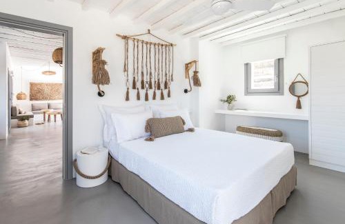Platis Gialos Villa | Nesea Sifnos - Luxury Residences