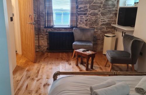 Inverness House | Ness City Cottage