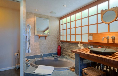 Radford Bed & Breakfast | Nesselrod on the New